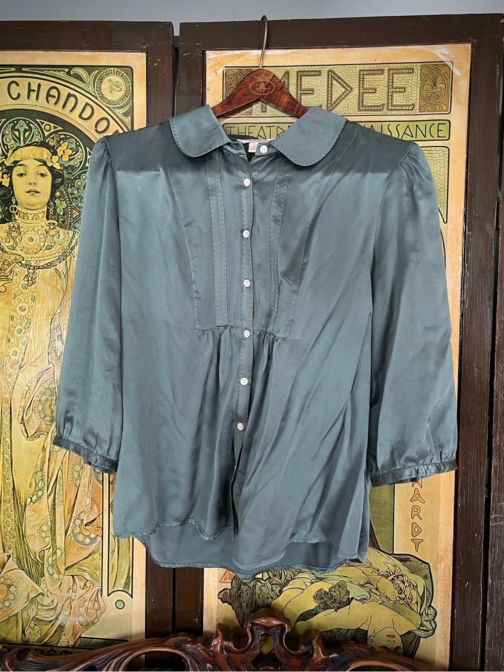 Sundance Blue-Gray Silk Button-up Blouse with Peter Pan Collar, 3/4 Sleeves